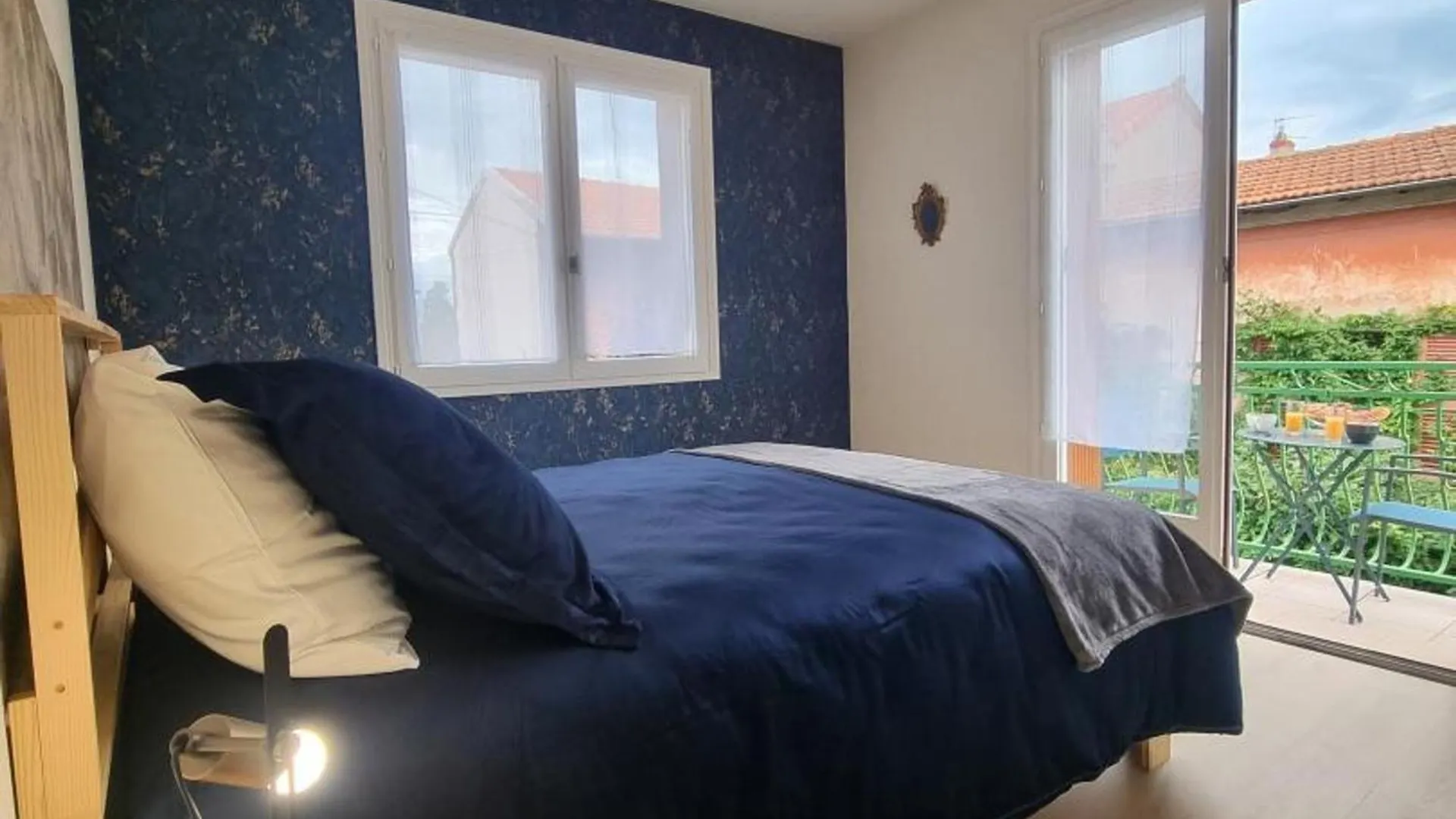 Semesterbostad Gite Spacieux Avec Terrasse, Cheminee, Wifi Et Parking A Roanne - Fr-1-496-337 Frankrike